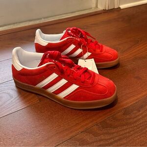 Adidas Gazelle Scarlet shoe